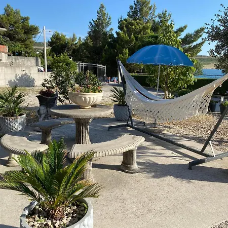 Punta 3* 로바니스카