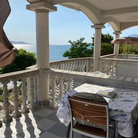 Punta Gostinjska kuća